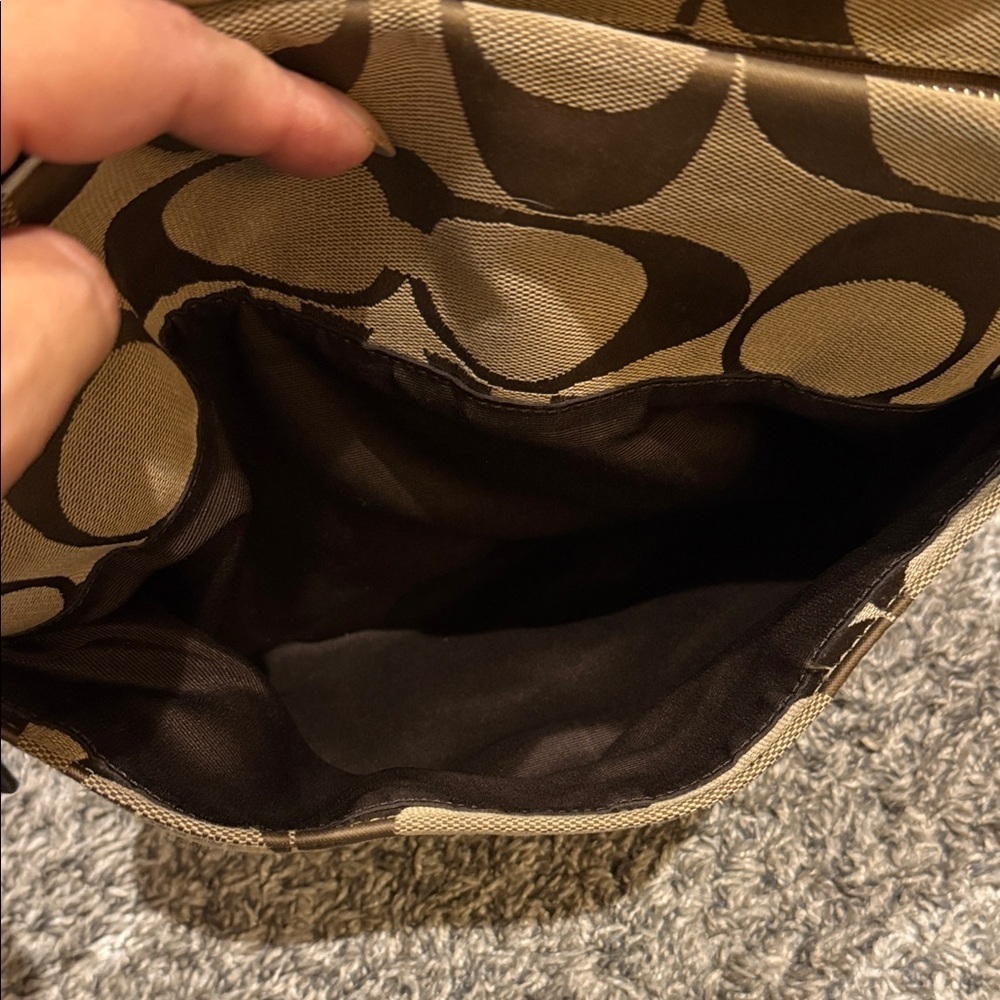 Coach Tan and Brown Signature Shoulder Bag gallery tote purse handbag designer - Picture 8 of 12